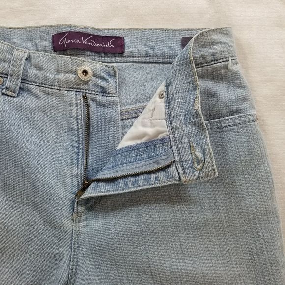 Gloria Vanderbilt Amanda Capri Skimmer light wash - Picture 4 of 9